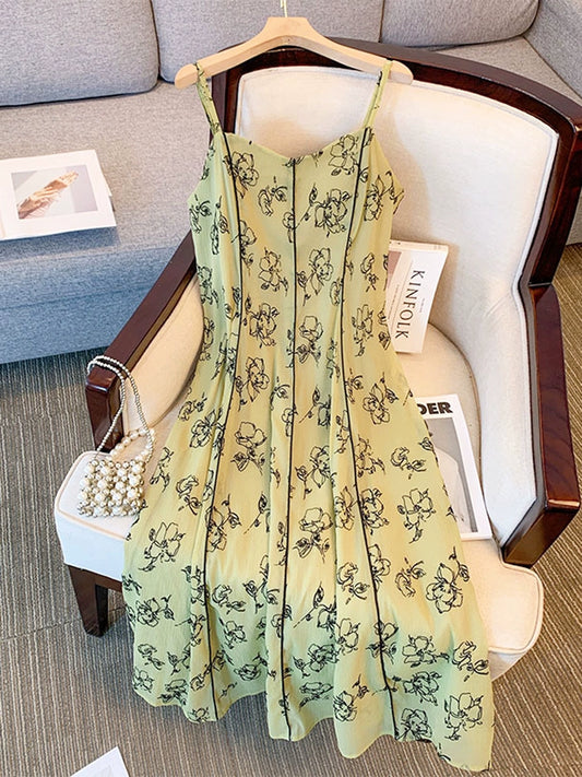 Extra Large French Slim Looking Temperament Camisole Dress