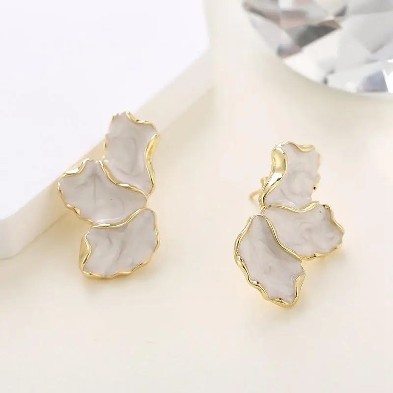 Irregular Metal Cream Eanmel Petal Post Earrings